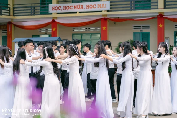 ky yeu 12 2 thpt nguyen duy hieu quang nam 83