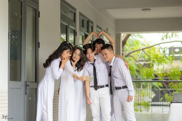 ky yeu 12 28 thpt phan chau trinh da nang 55