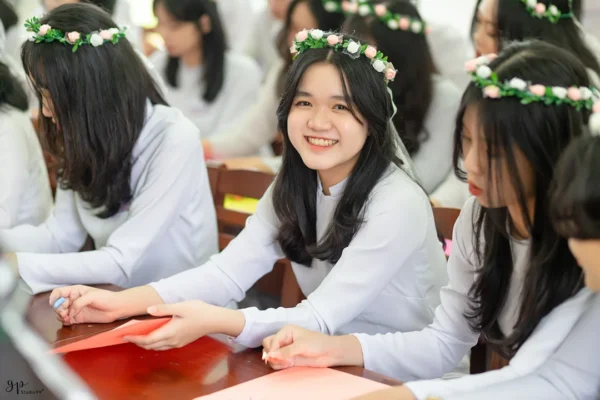 ky yeu 12 28 thpt phan chau trinh da nang 62