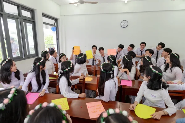 ky yeu 12 28 thpt phan chau trinh da nang 68