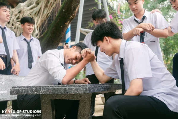 ky yeu 12 5 thpt hoa vang 103