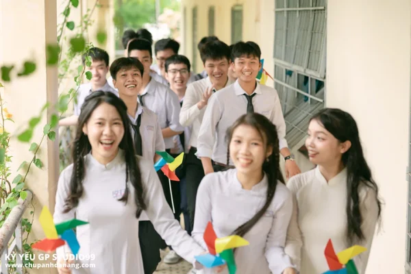 ky yeu 12 5 thpt hoa vang 11