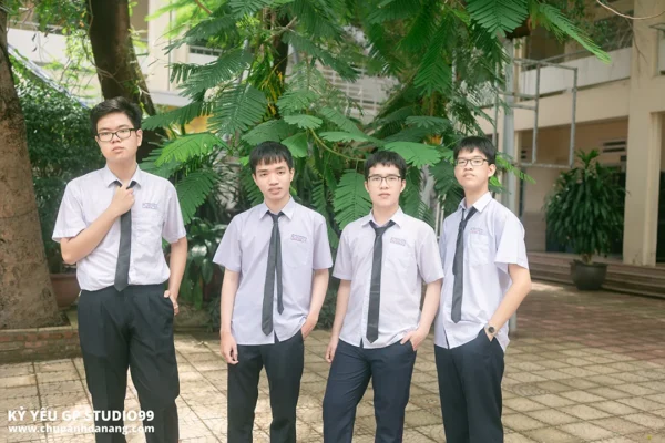 ky yeu 12 5 thpt hoa vang 18