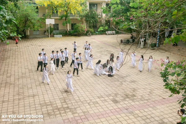 ky yeu 12 5 thpt hoa vang 31