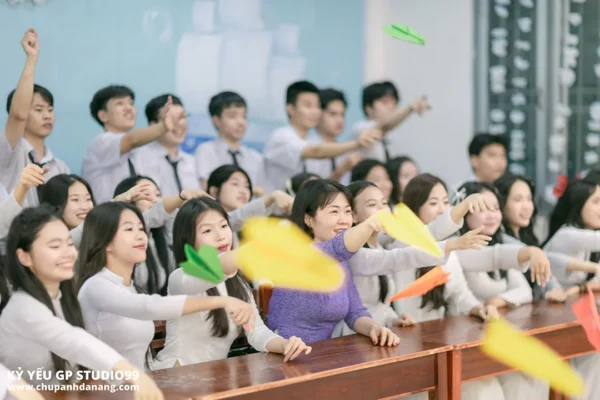 ky yeu 12 5 thpt hoa vang 51