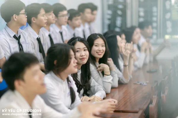 ky yeu 12 5 thpt hoa vang 57