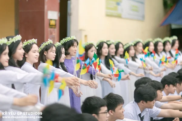 ky yeu 12 5 thpt hoa vang 82