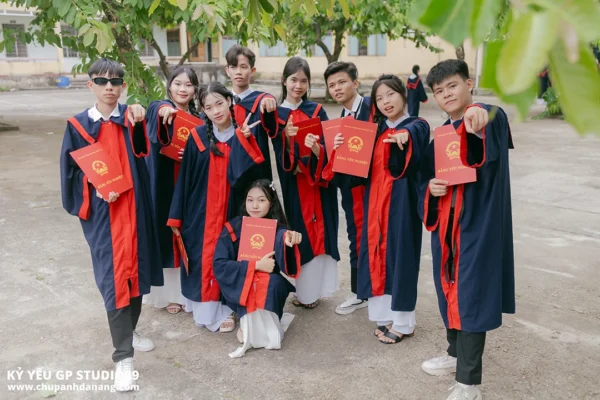 ky yeu 12 5 thpt nong son quang nam 7