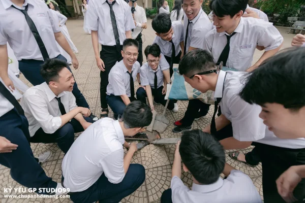 ky yeu 12 8 thpt hoa vang da nang 44