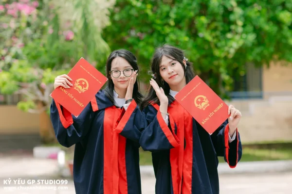 ky yeu 12 10 thpt nguyen thuong hien da nang 21