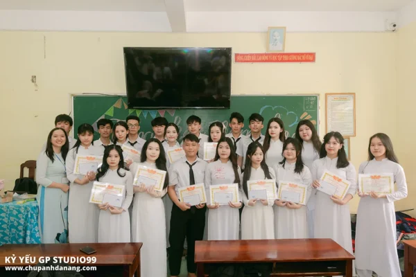 ky yeu 12 10 thpt nguyen thuong hien da nang 58