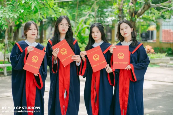 ky yeu 12 10 thpt nguyen thuong hien da nang 74