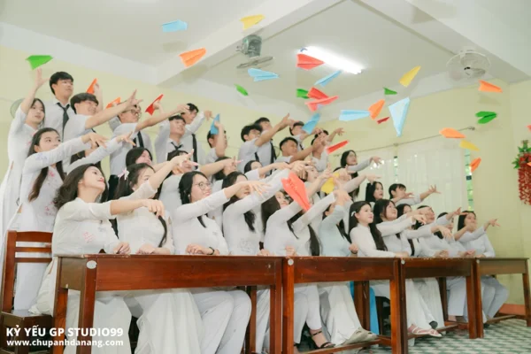 ky yeu 12 10 thpt nguyen thuong hien da nang 87