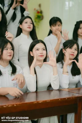 ky yeu 12 10 thpt nguyen thuong hien da nang 93