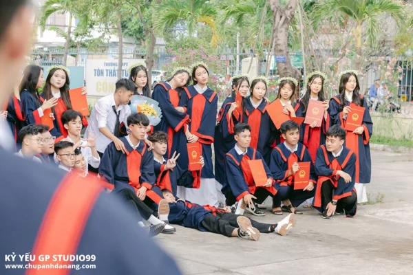 ky yeu 12 9 thpt ton that tung da nang 60