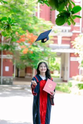 ky yeu quoc hoc hue 40