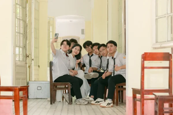 ky yeu quoc hoc hue 56