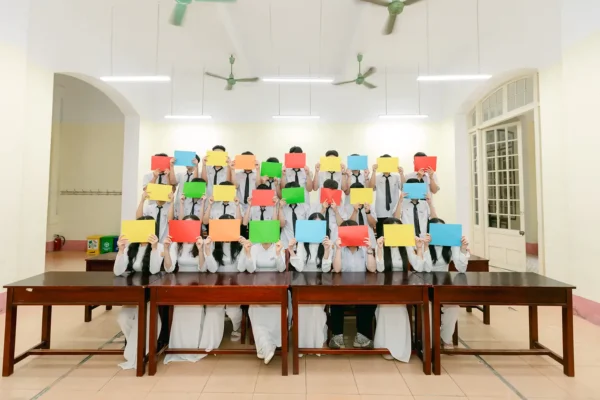 ky yeu quoc hoc hue 73