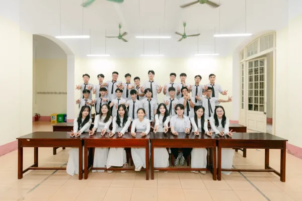 ky yeu quoc hoc hue 75