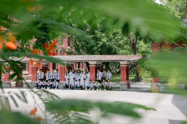 ky yeu quoc hoc hue 78