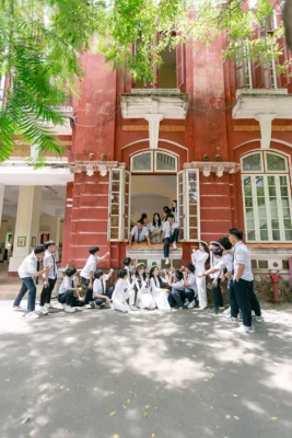 ky yeu quoc hoc hue 82