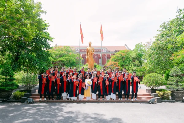 ky yeu quoc hoc hue 9